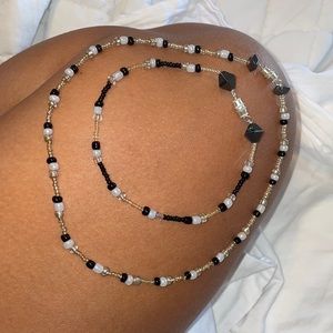 chocker with anklet